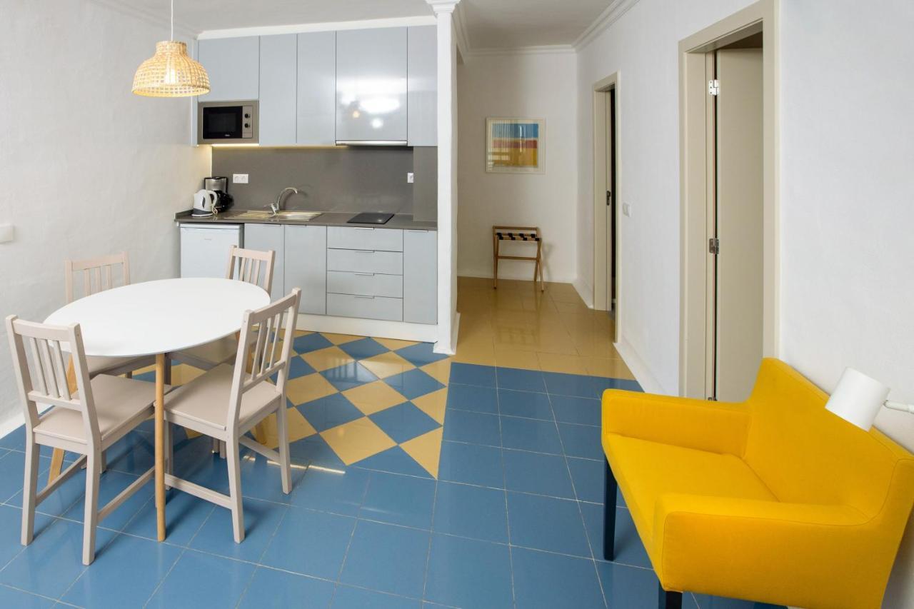 One-Bedroom Apartment,1237557508:JPEG